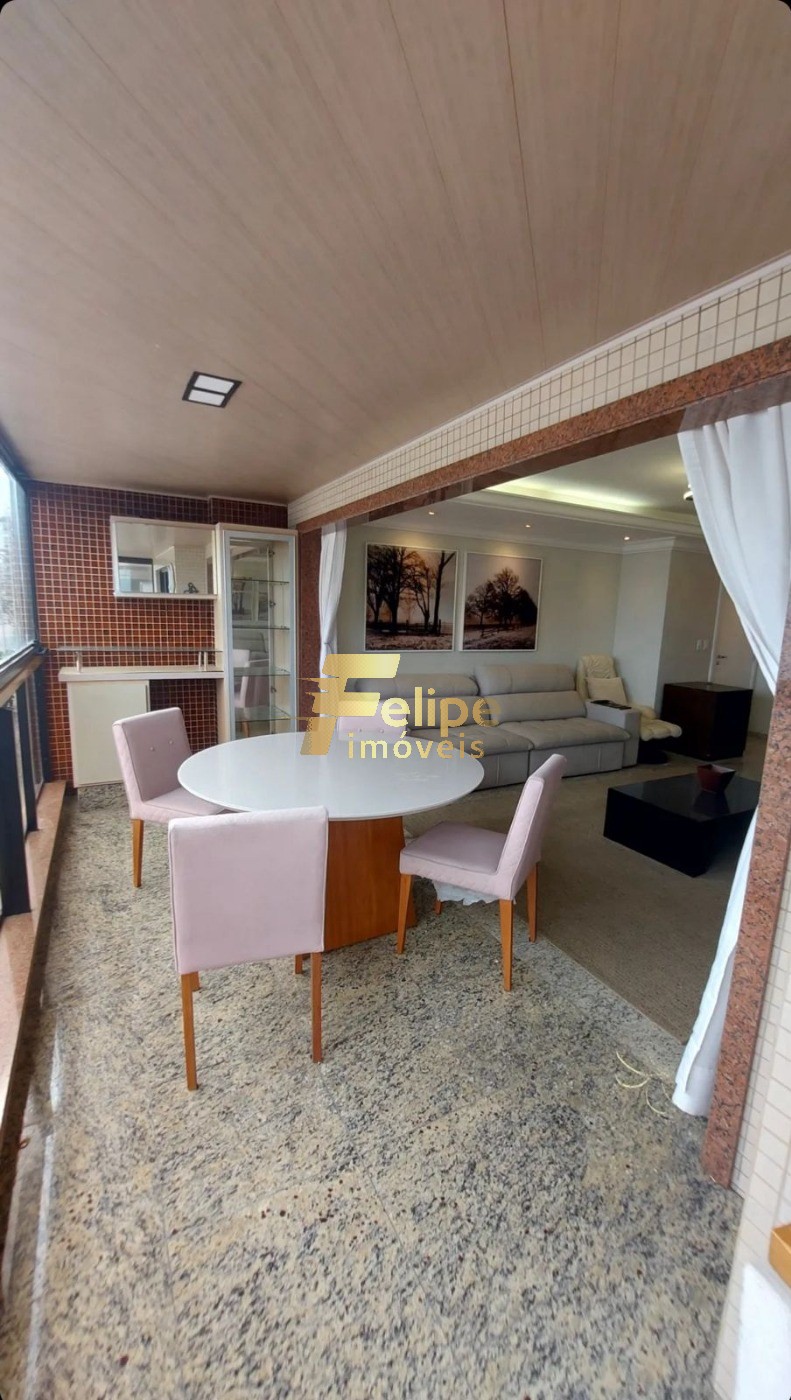 Apartamento à venda com 4 quartos, 239m² - Foto 1