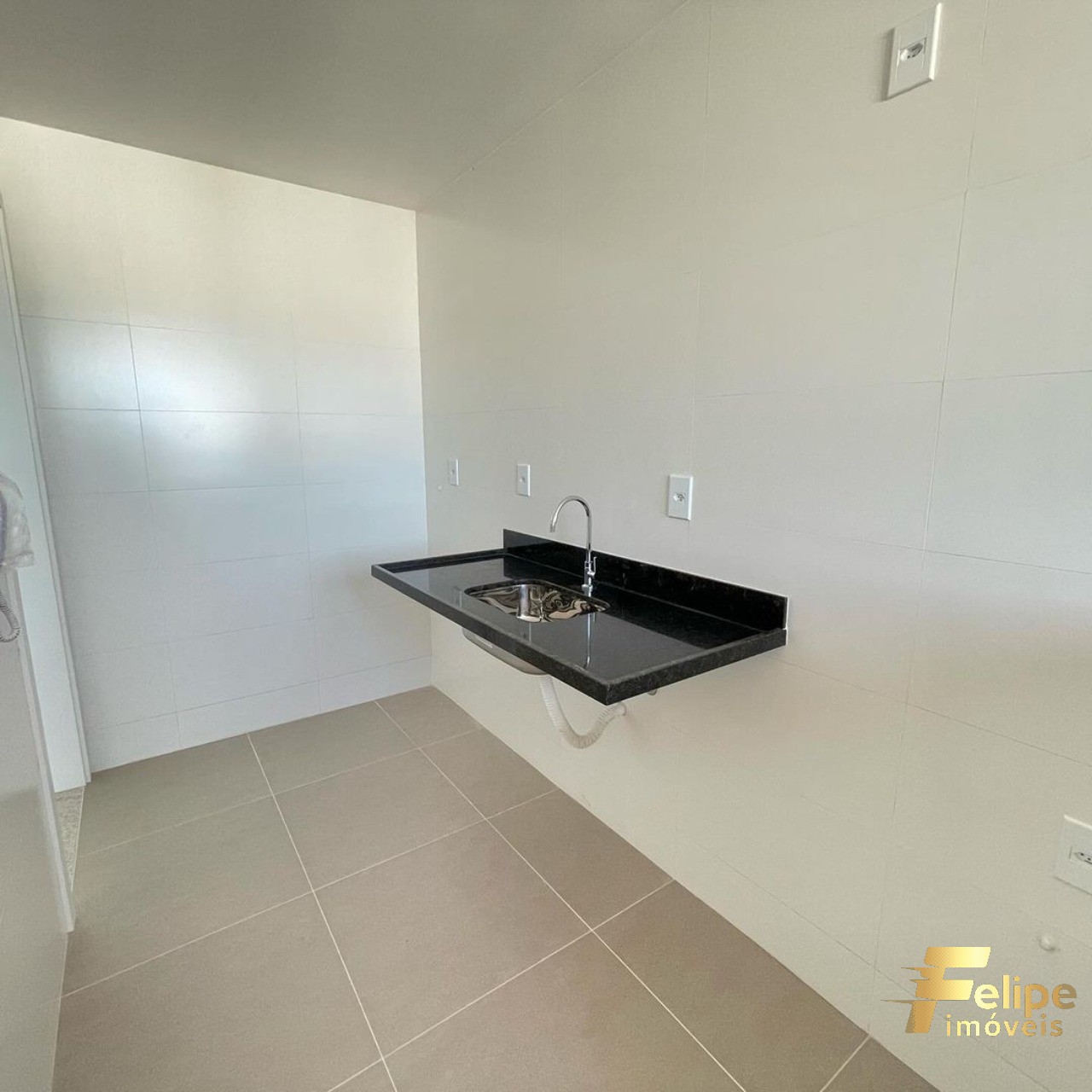 Apartamento à venda com 2 quartos, 90m² - Foto 2