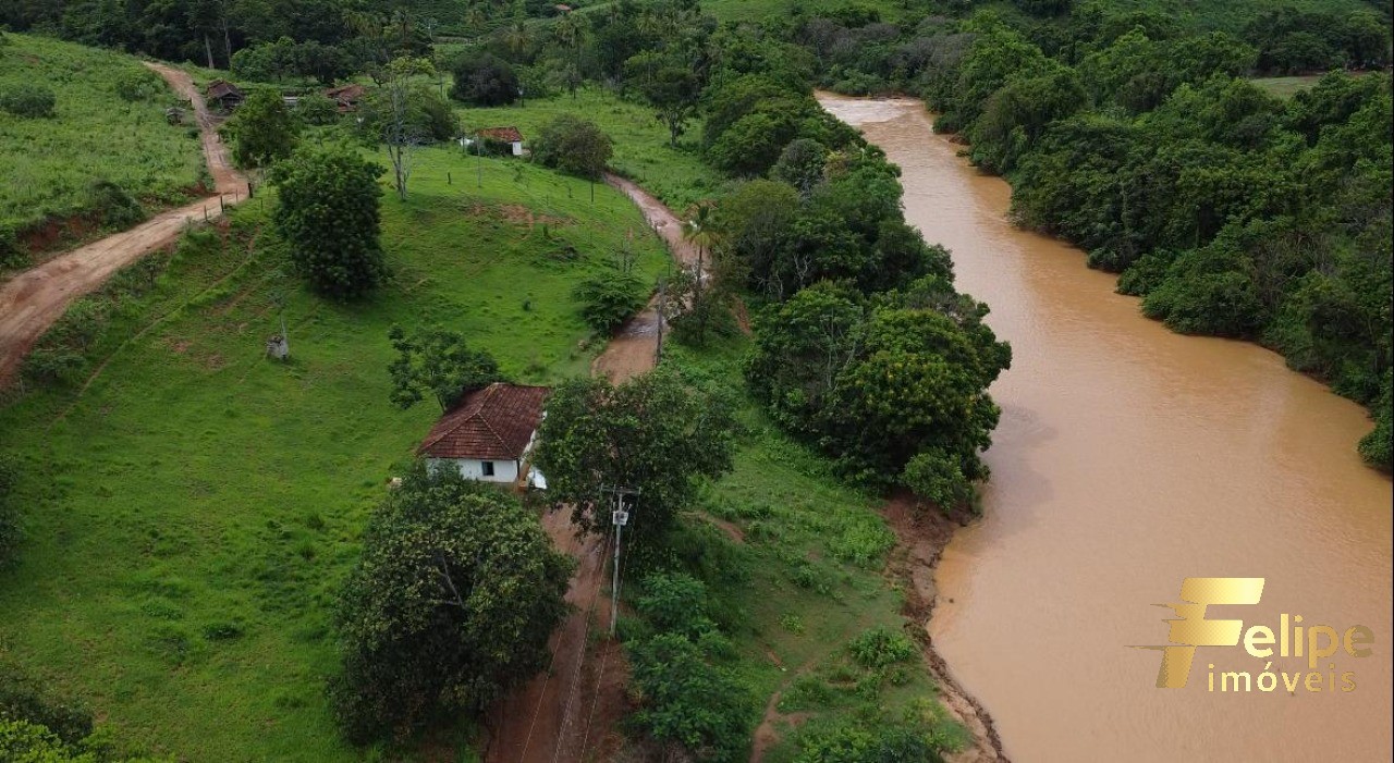 Fazenda à venda com 1 quarto, 113m² - Foto 1