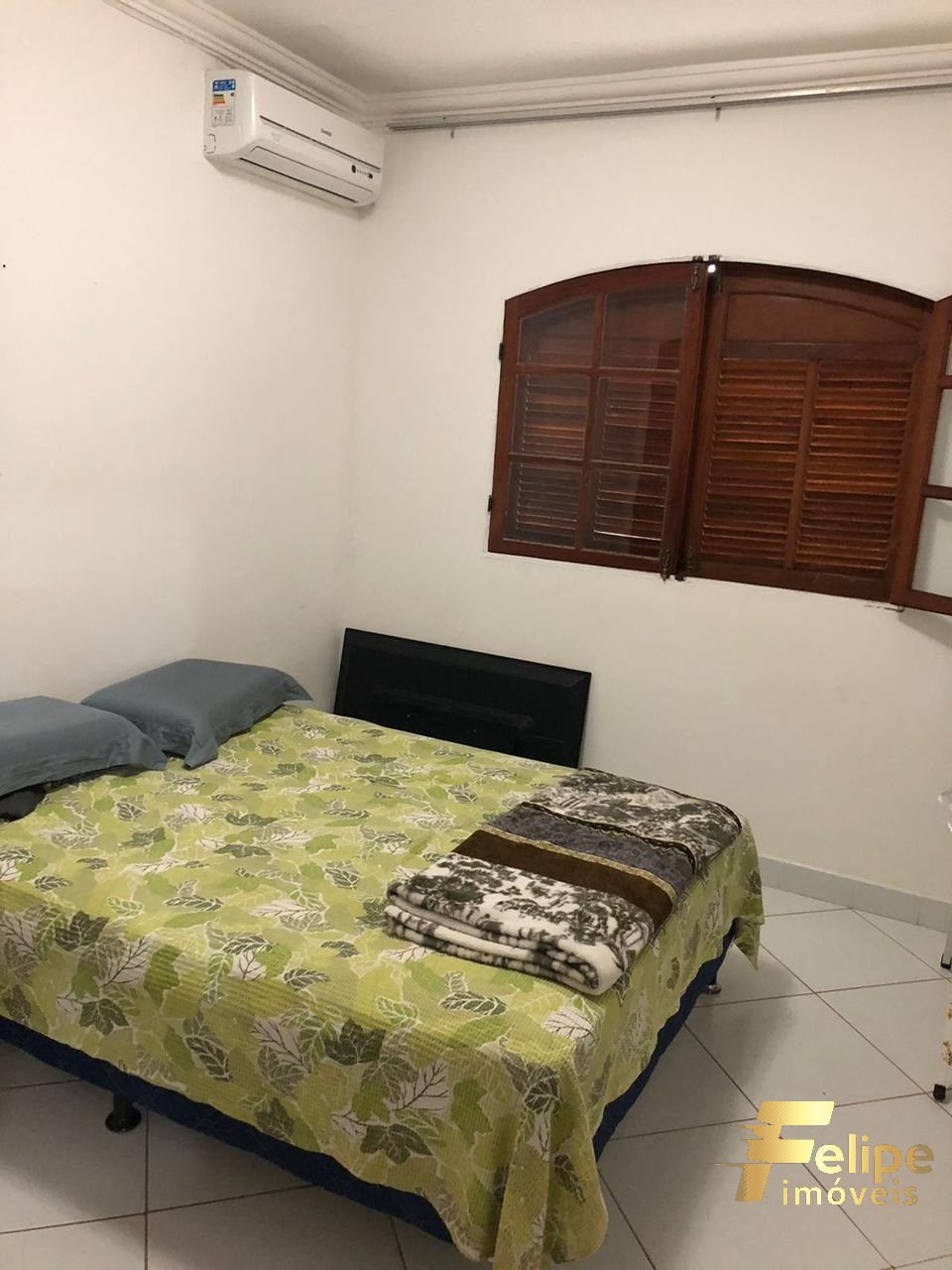 Casa à venda com 6 quartos, 160m² - Foto 8