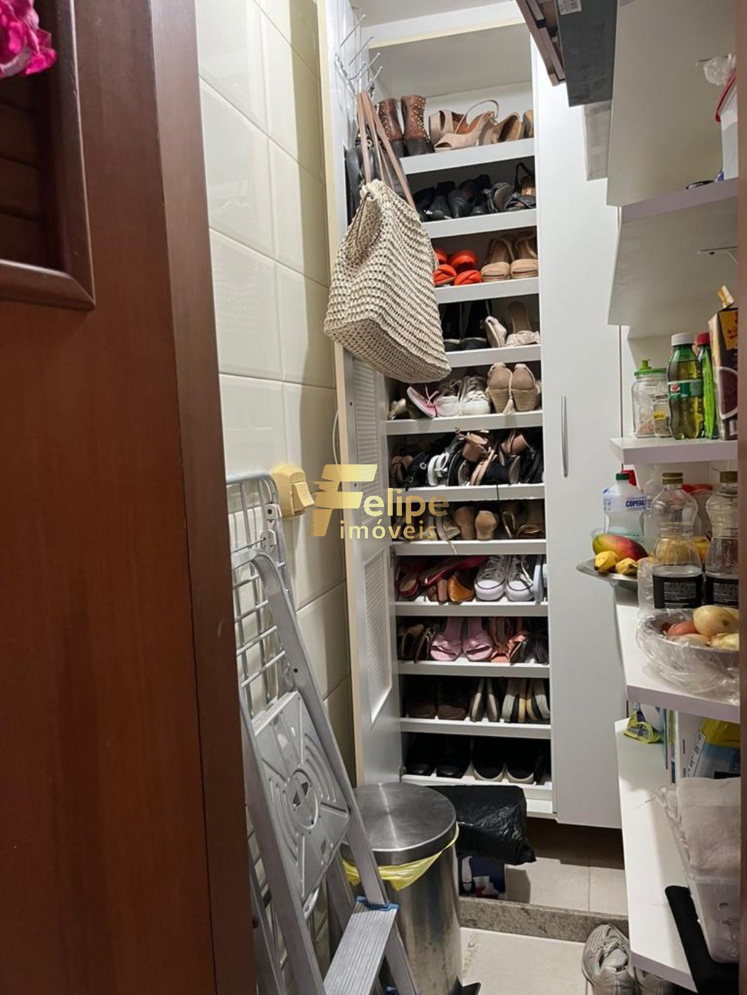 Apartamento à venda com 2 quartos, 90m² - Foto 4