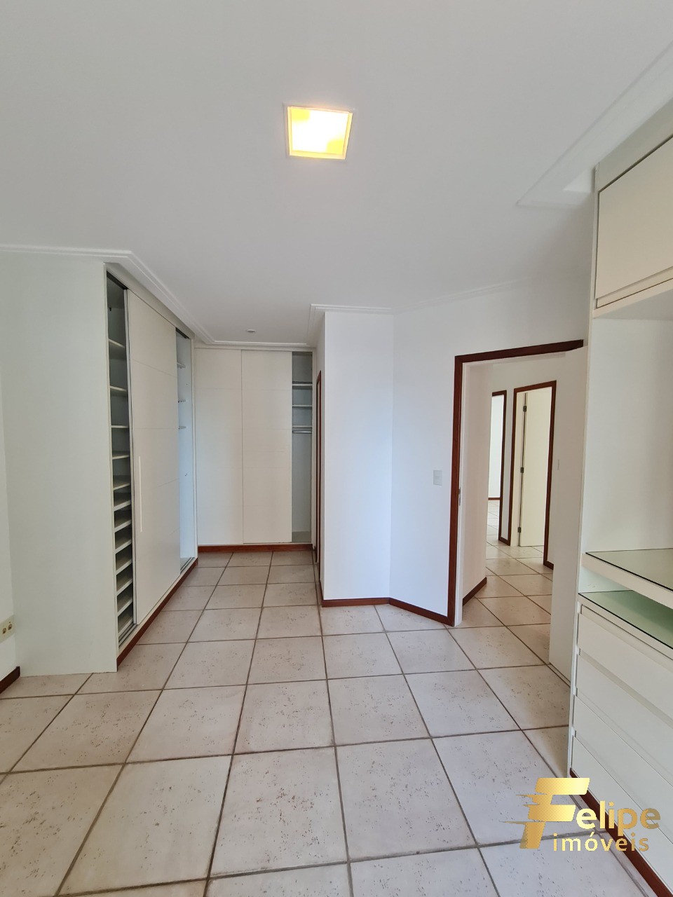 Apartamento à venda com 4 quartos, 180m² - Foto 8