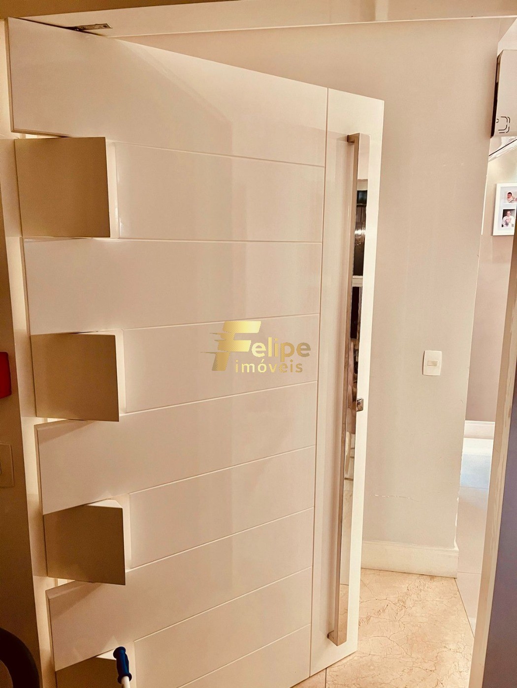 Apartamento à venda com 3 quartos, 142m² - Foto 6