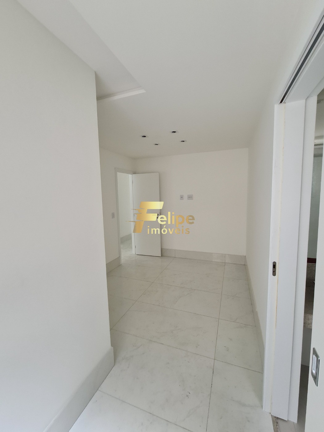 Apartamento à venda com 4 quartos, 125m² - Foto 17