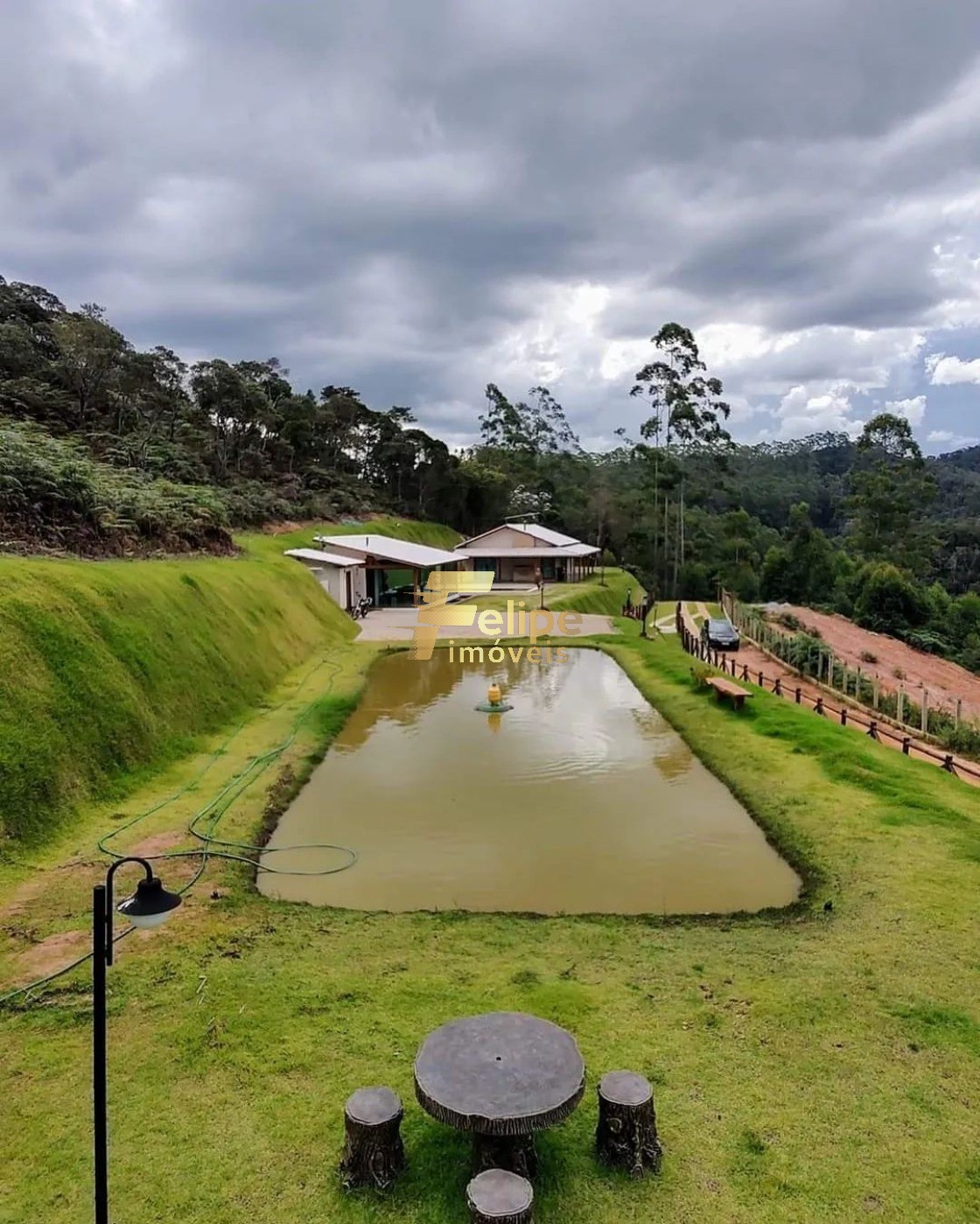 Casa à venda com 3 quartos, 3000m² - Foto 7