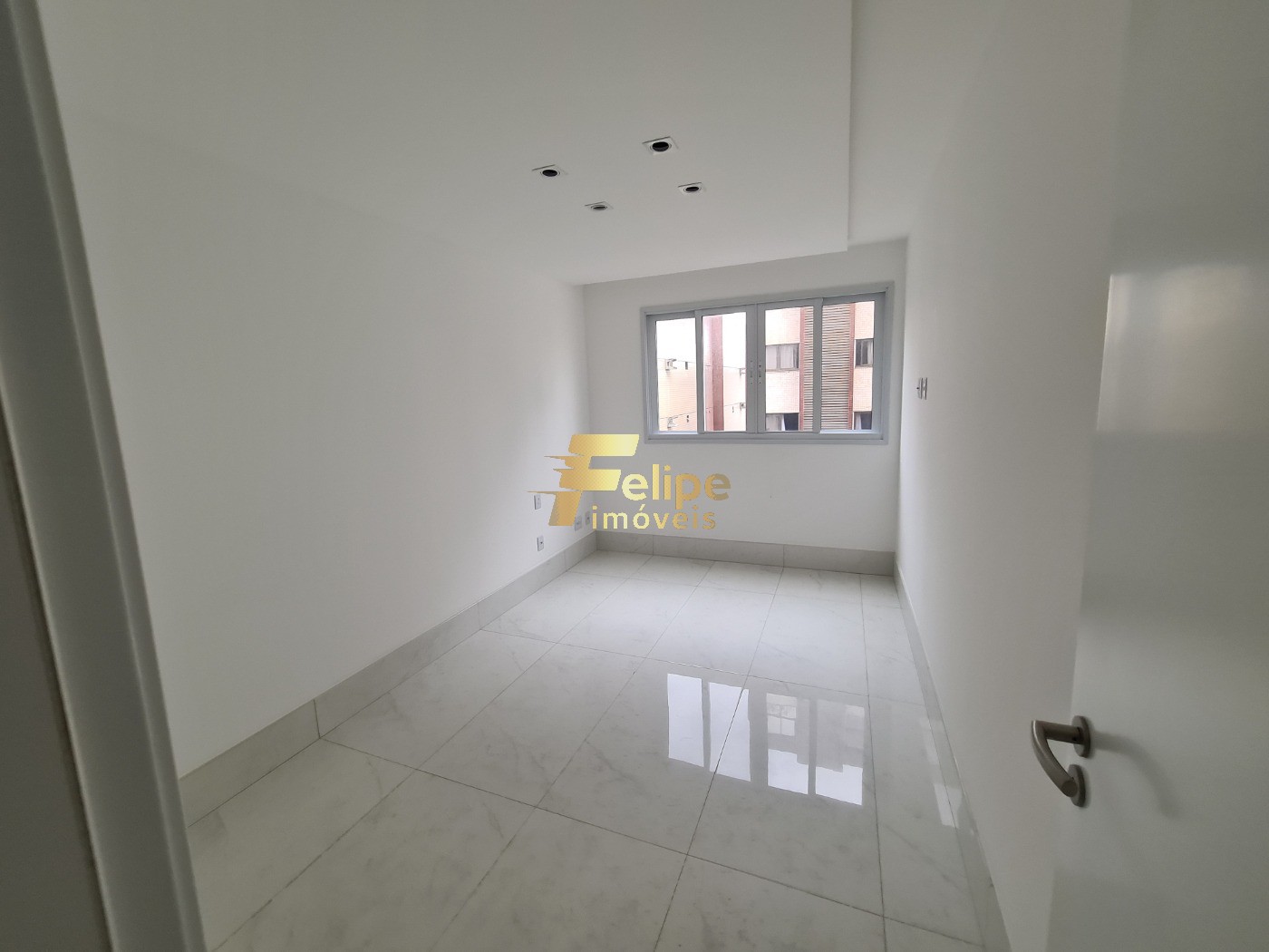 Apartamento à venda com 4 quartos, 125m² - Foto 21