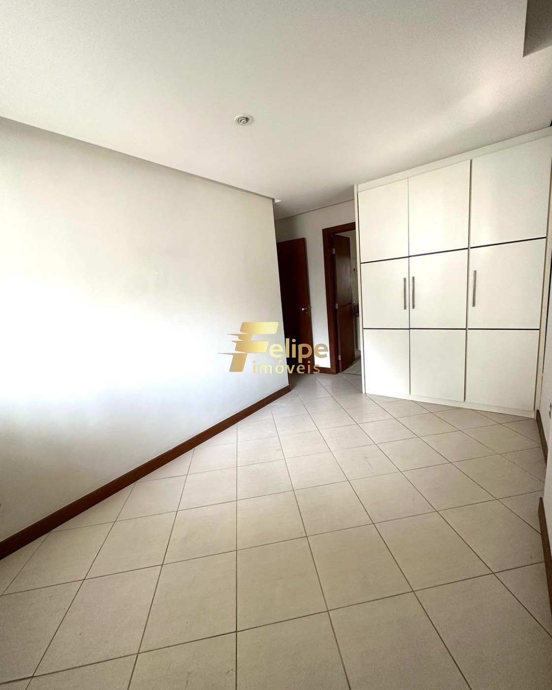 Apartamento à venda com 2 quartos, 85m² - Foto 3