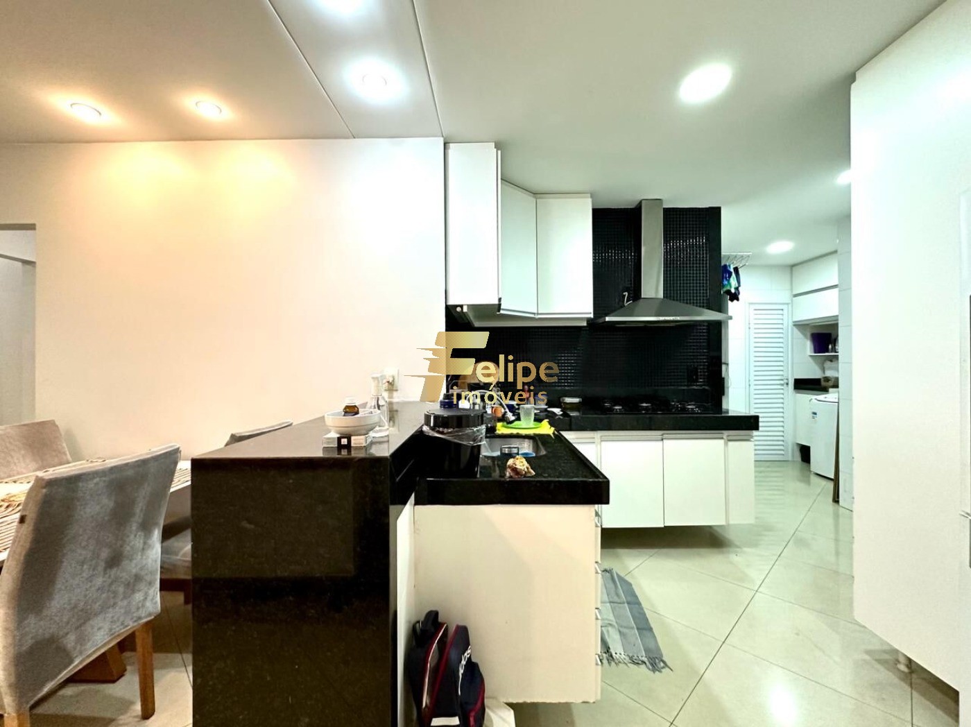 Apartamento à venda com 3 quartos, 110m² - Foto 15