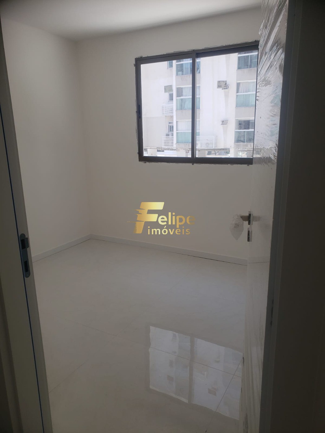 Apartamento à venda com 3 quartos, 94m² - Foto 5