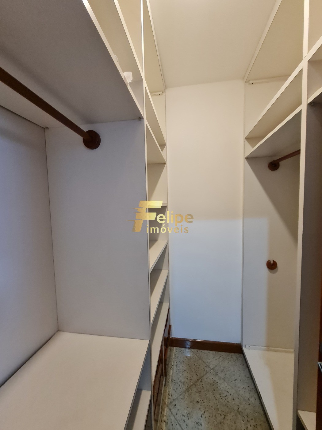 Apartamento à venda com 4 quartos, 228m² - Foto 9