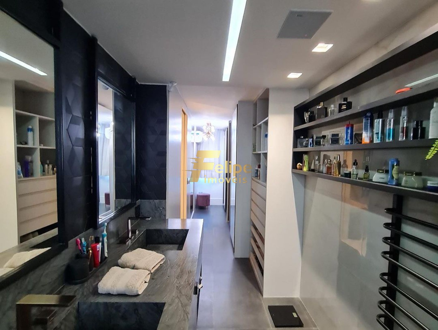 Apartamento à venda com 3 quartos, 217m² - Foto 6