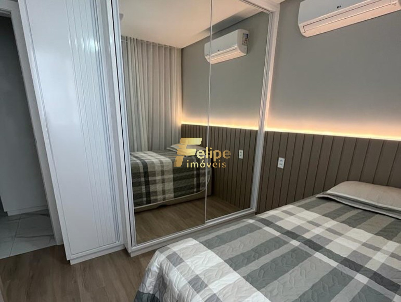 Apartamento à venda com 4 quartos, 157m² - Foto 5