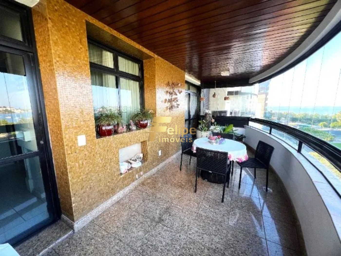 Apartamento à venda com 3 quartos, 178m² - Foto 7