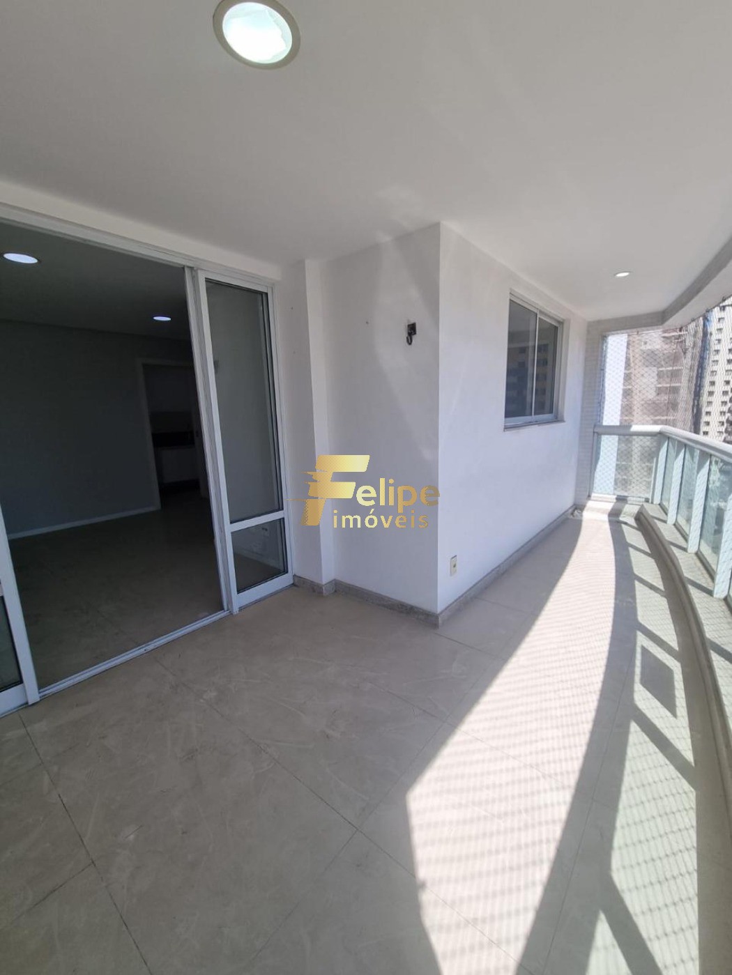 Apartamento à venda com 2 quartos, 70m² - Foto 10