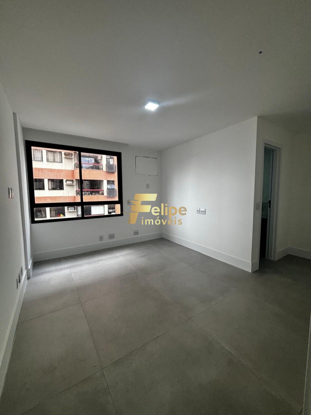 Apartamento à venda com 4 quartos, 180m² - Foto 5