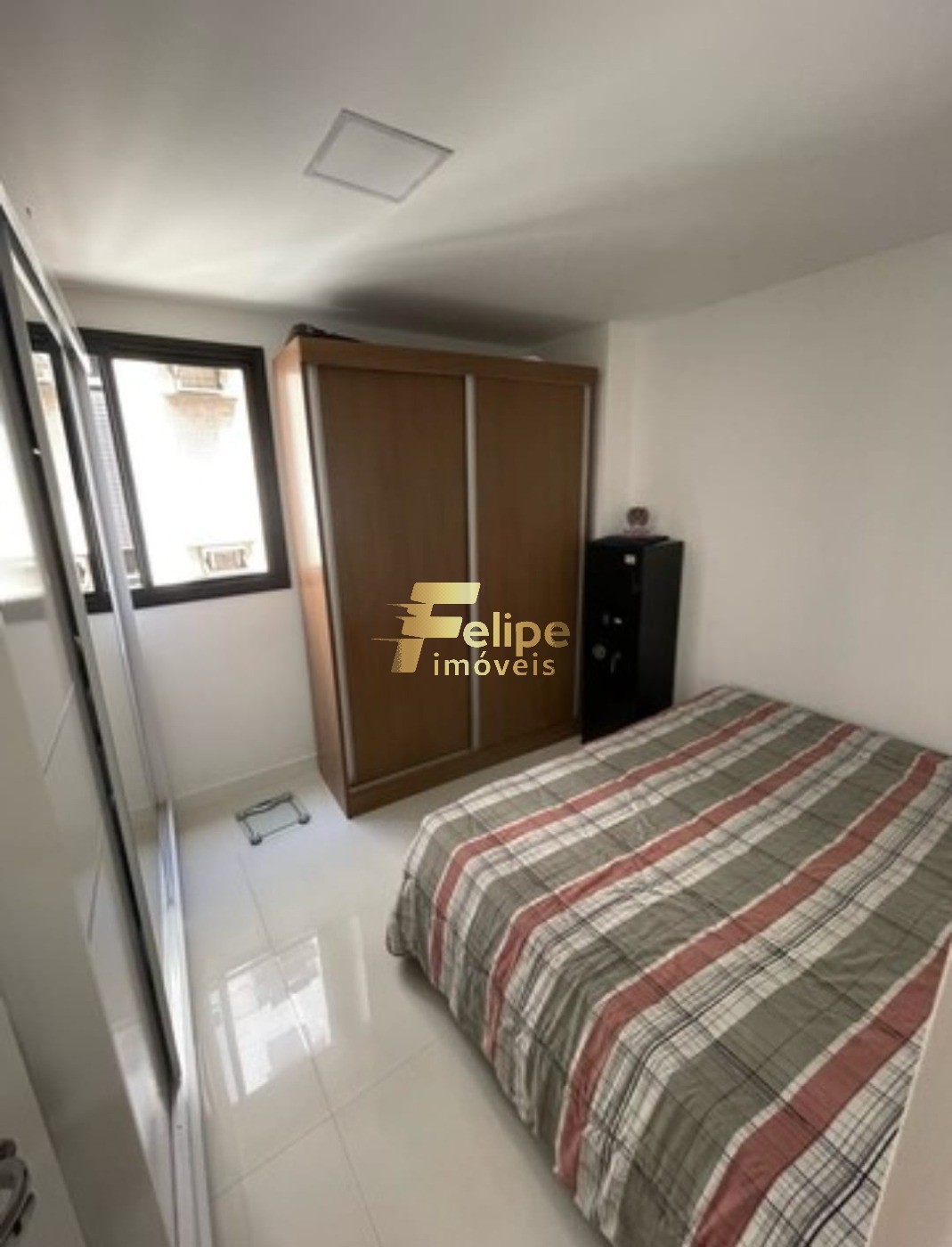 Apartamento à venda com 2 quartos, 65m² - Foto 3