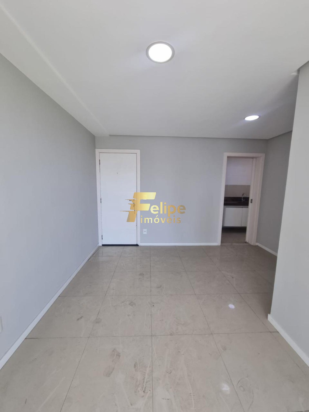 Apartamento à venda com 2 quartos, 70m² - Foto 7