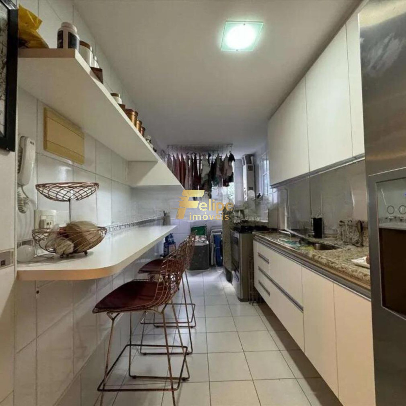 Apartamento à venda com 2 quartos, 65m² - Foto 3