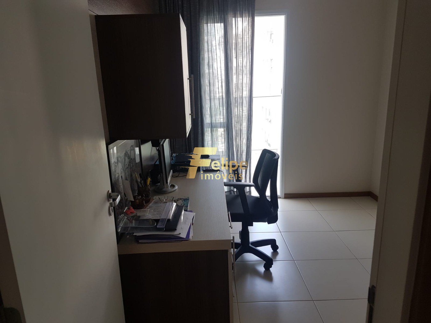 Apartamento à venda com 3 quartos, 105m² - Foto 4