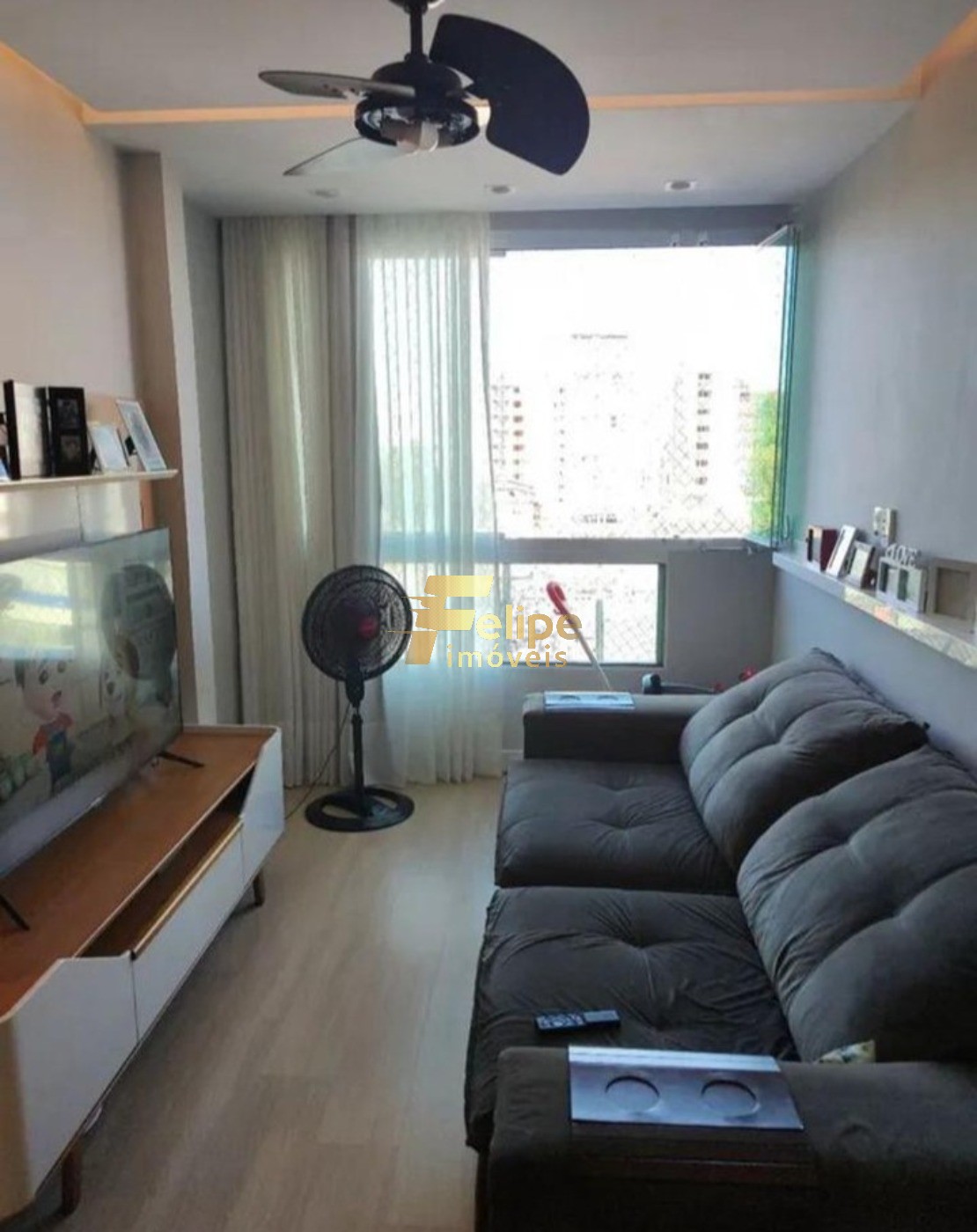 Apartamento à venda com 2 quartos, 55m² - Foto 1