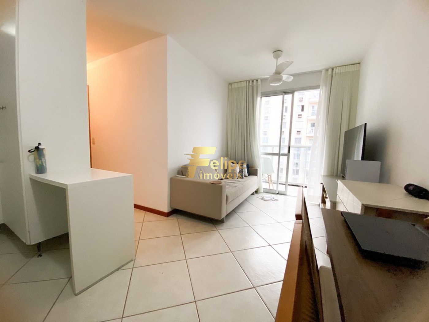 Apartamento à venda com 2 quartos, 58m² - Foto 1