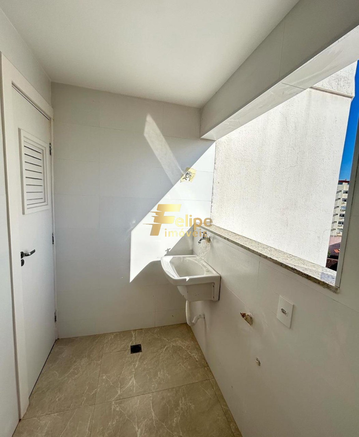 Apartamento à venda com 3 quartos, 130m² - Foto 4