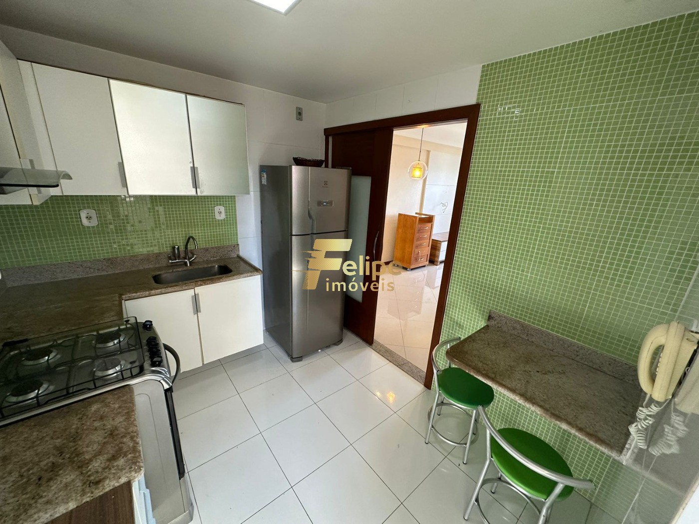 Apartamento à venda com 2 quartos, 65m² - Foto 8