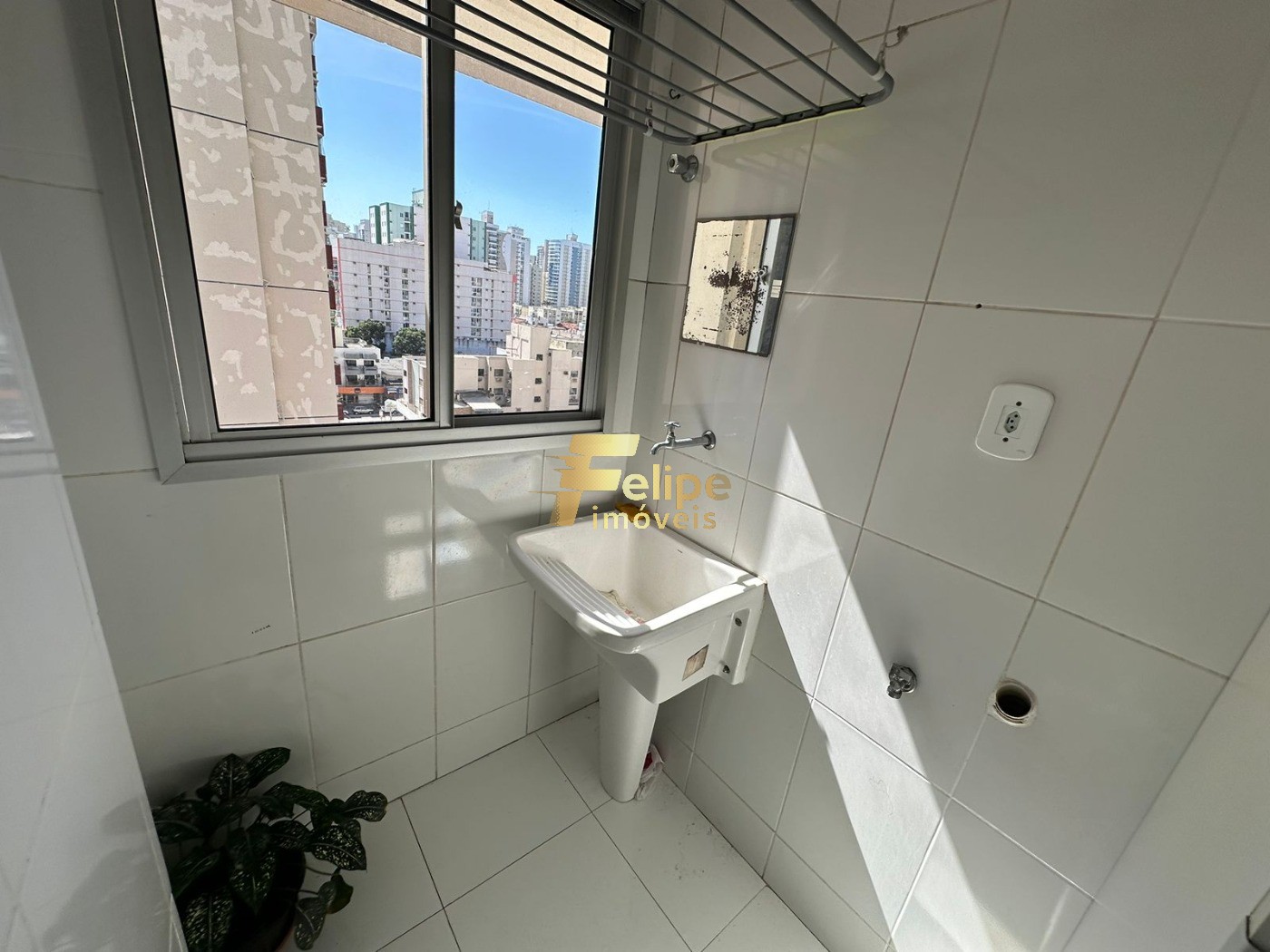 Apartamento à venda com 2 quartos, 65m² - Foto 7