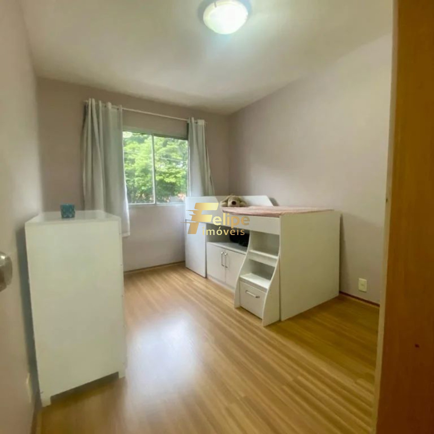 Apartamento à venda com 3 quartos, 115m² - Foto 2