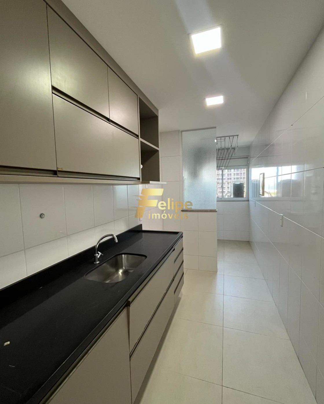 Apartamento à venda com 3 quartos, 87m² - Foto 8