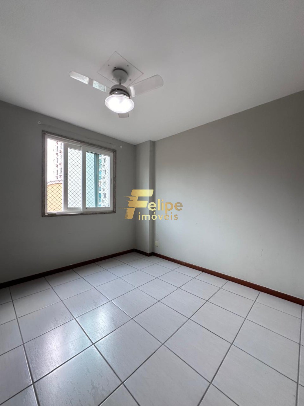 Casa à venda com 4 quartos, 200m² - Foto 16