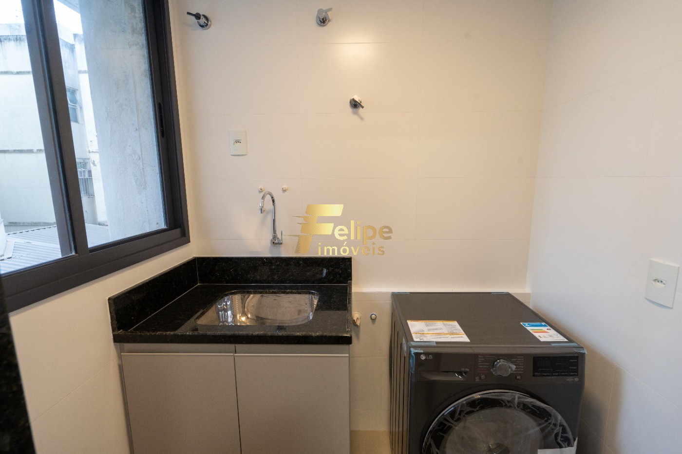 Apartamento à venda com 2 quartos, 67m² - Foto 6