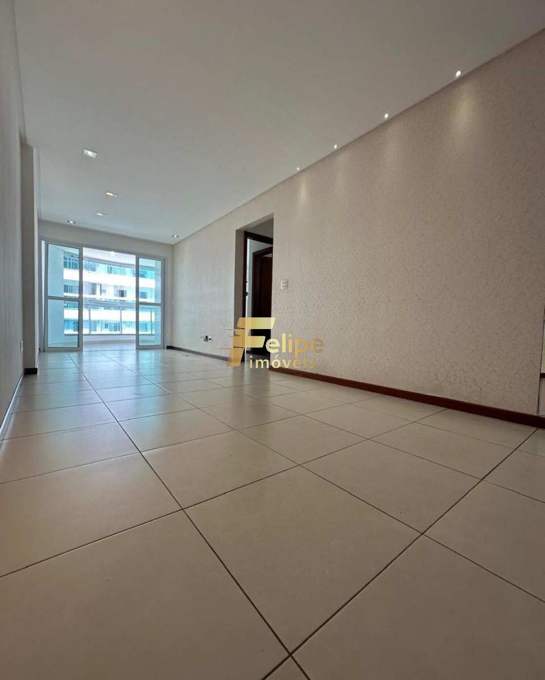 Apartamento à venda com 2 quartos, 75m² - Foto 8