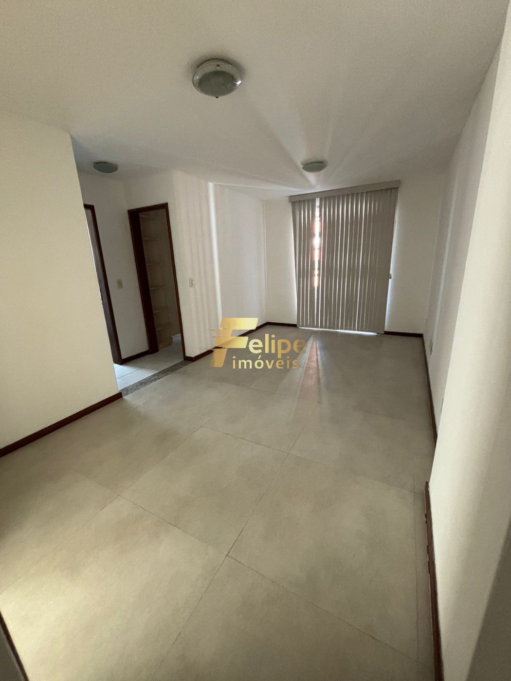 Apartamento à venda com 2 quartos, 66m² - Foto 4