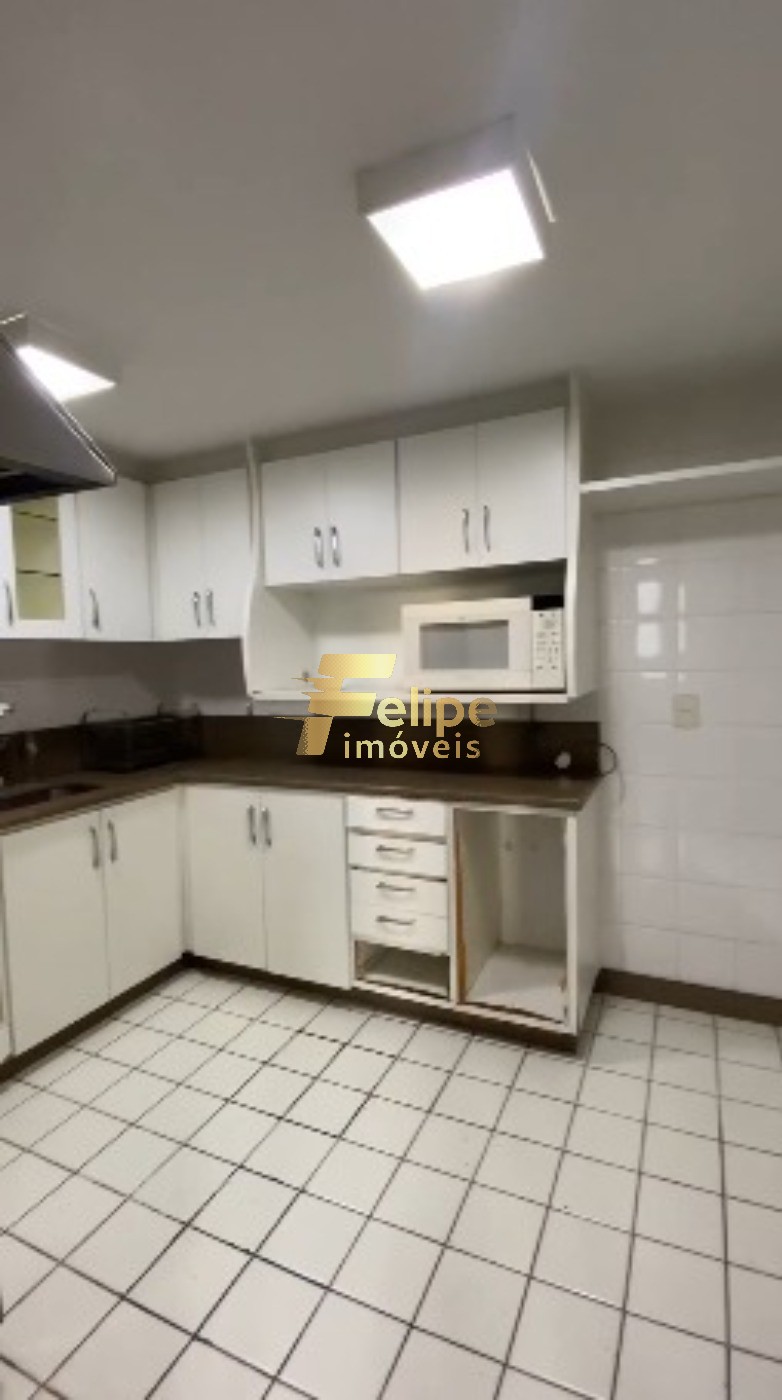 Apartamento à venda com 4 quartos, 220m² - Foto 13