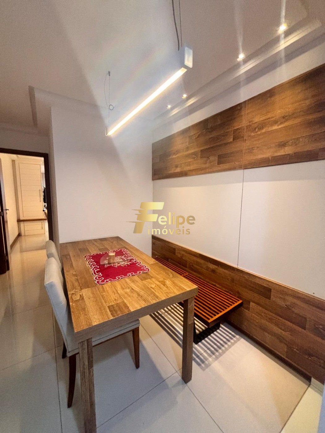 Apartamento à venda com 4 quartos, 160m² - Foto 2