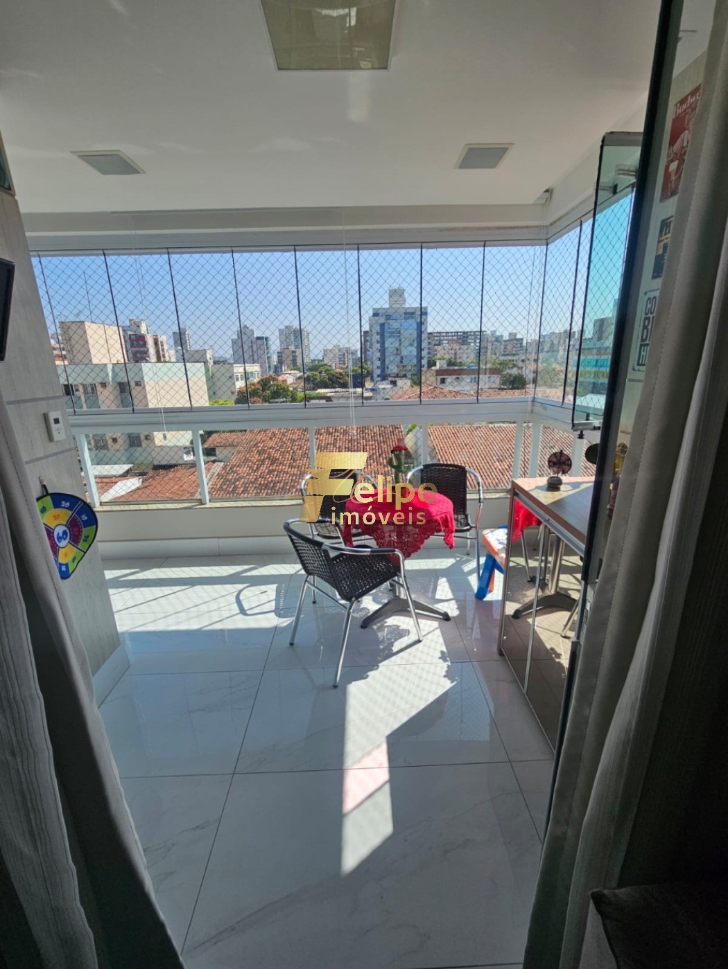 Apartamento à venda com 3 quartos, 138m² - Foto 1