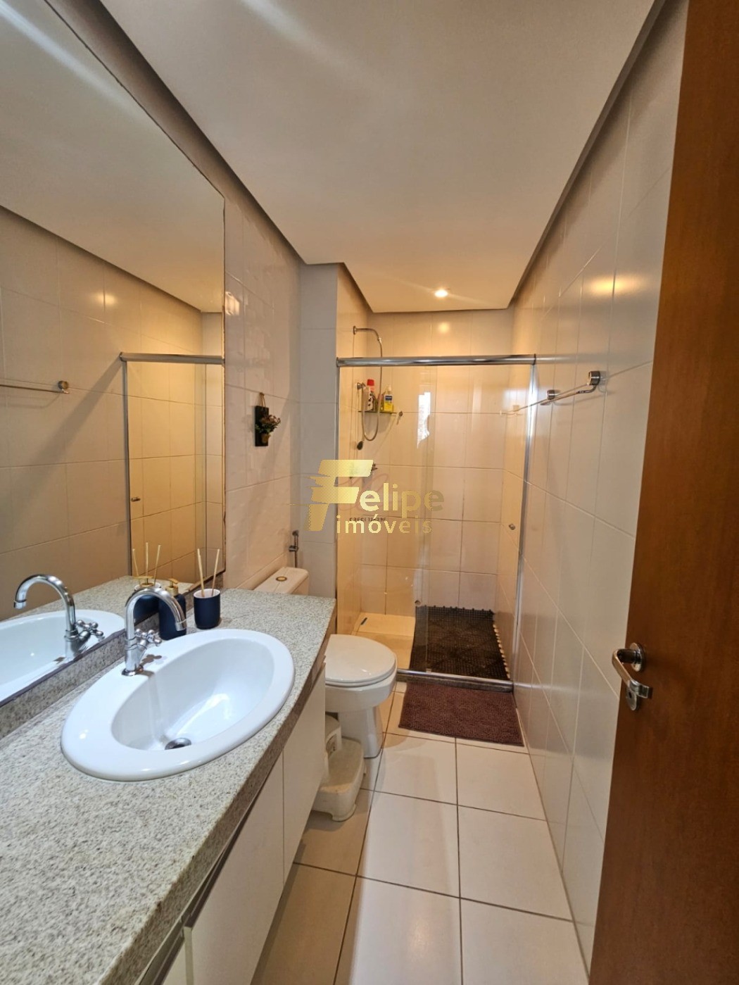 Apartamento à venda com 2 quartos, 75m² - Foto 4