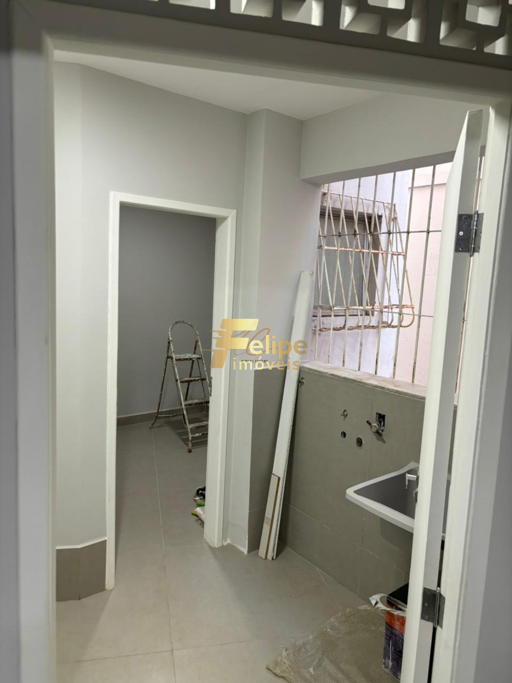 Apartamento à venda com 3 quartos, 115m² - Foto 4