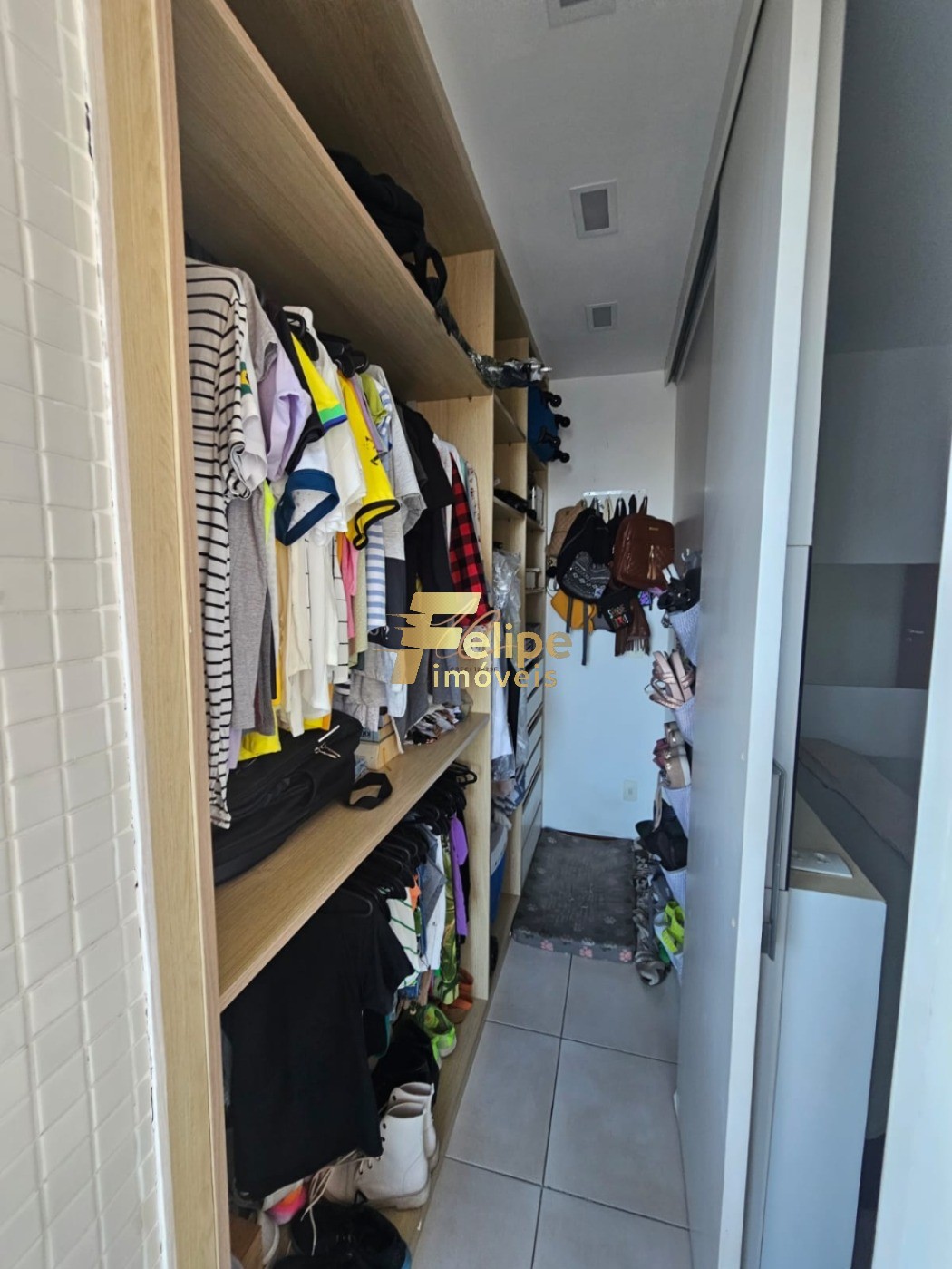 Apartamento à venda com 2 quartos, 75m² - Foto 10