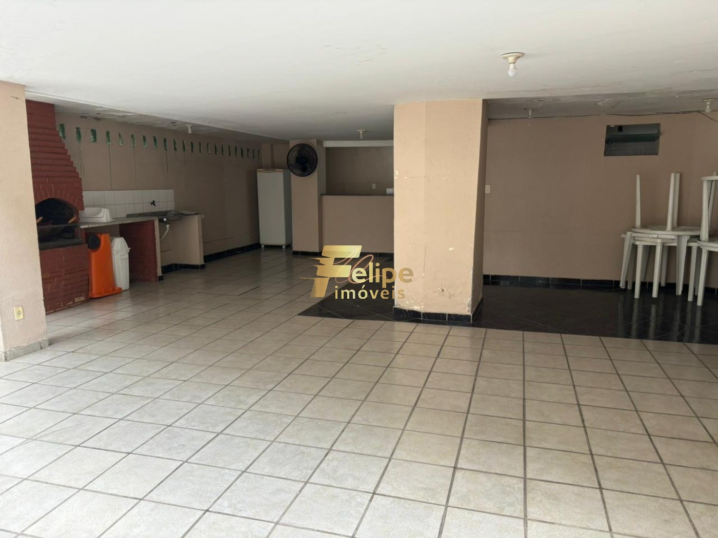 Apartamento à venda com 3 quartos, 115m² - Foto 2