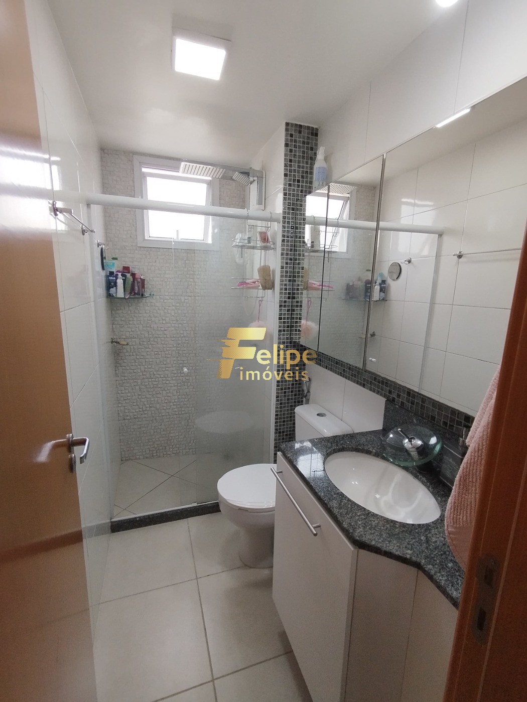 Apartamento à venda com 2 quartos, 65m² - Foto 7