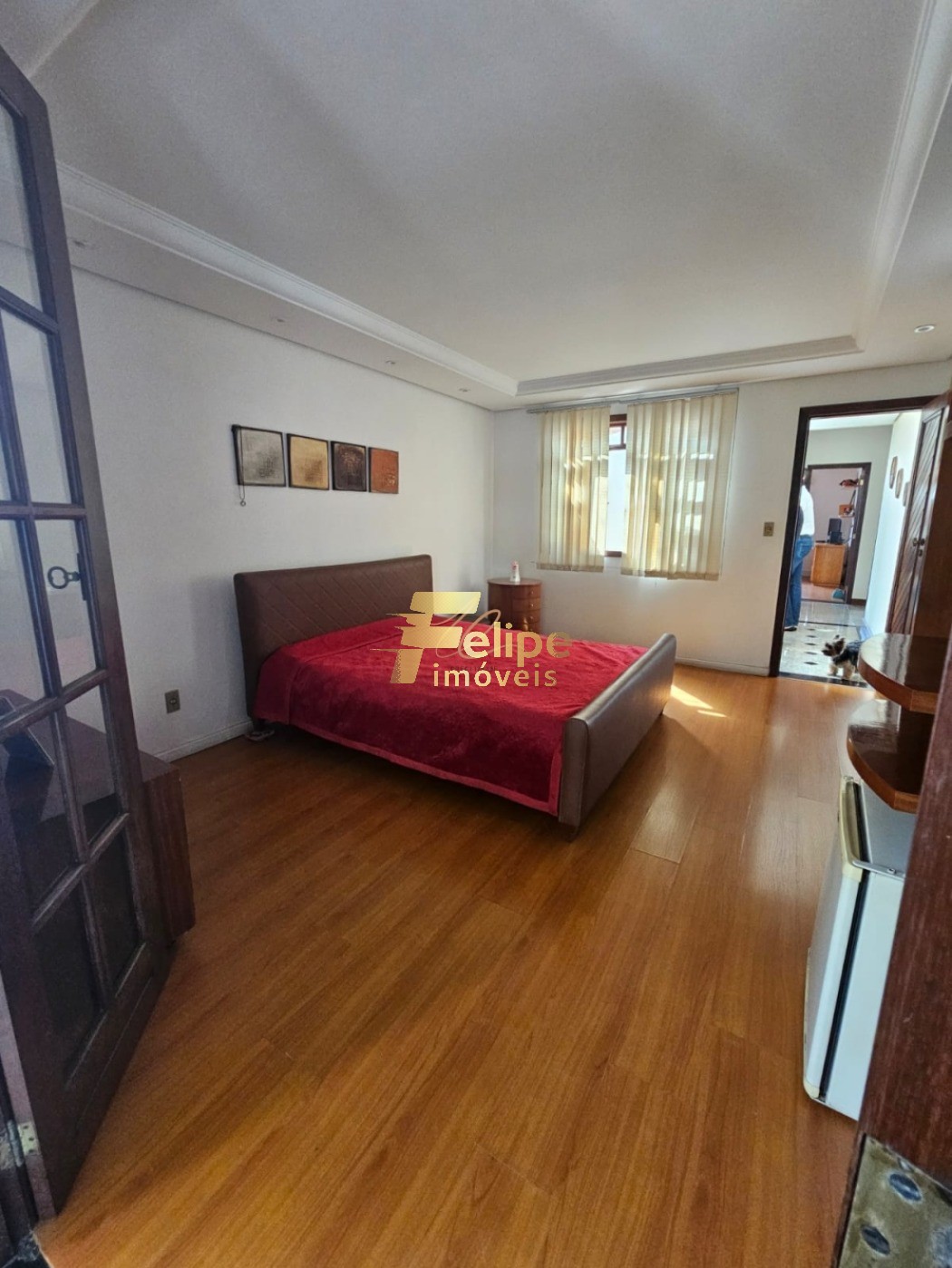 Casa à venda com 3 quartos, 284m² - Foto 6