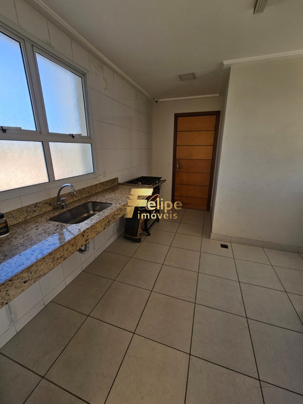 Apartamento à venda com 2 quartos, 75m² - Foto 26