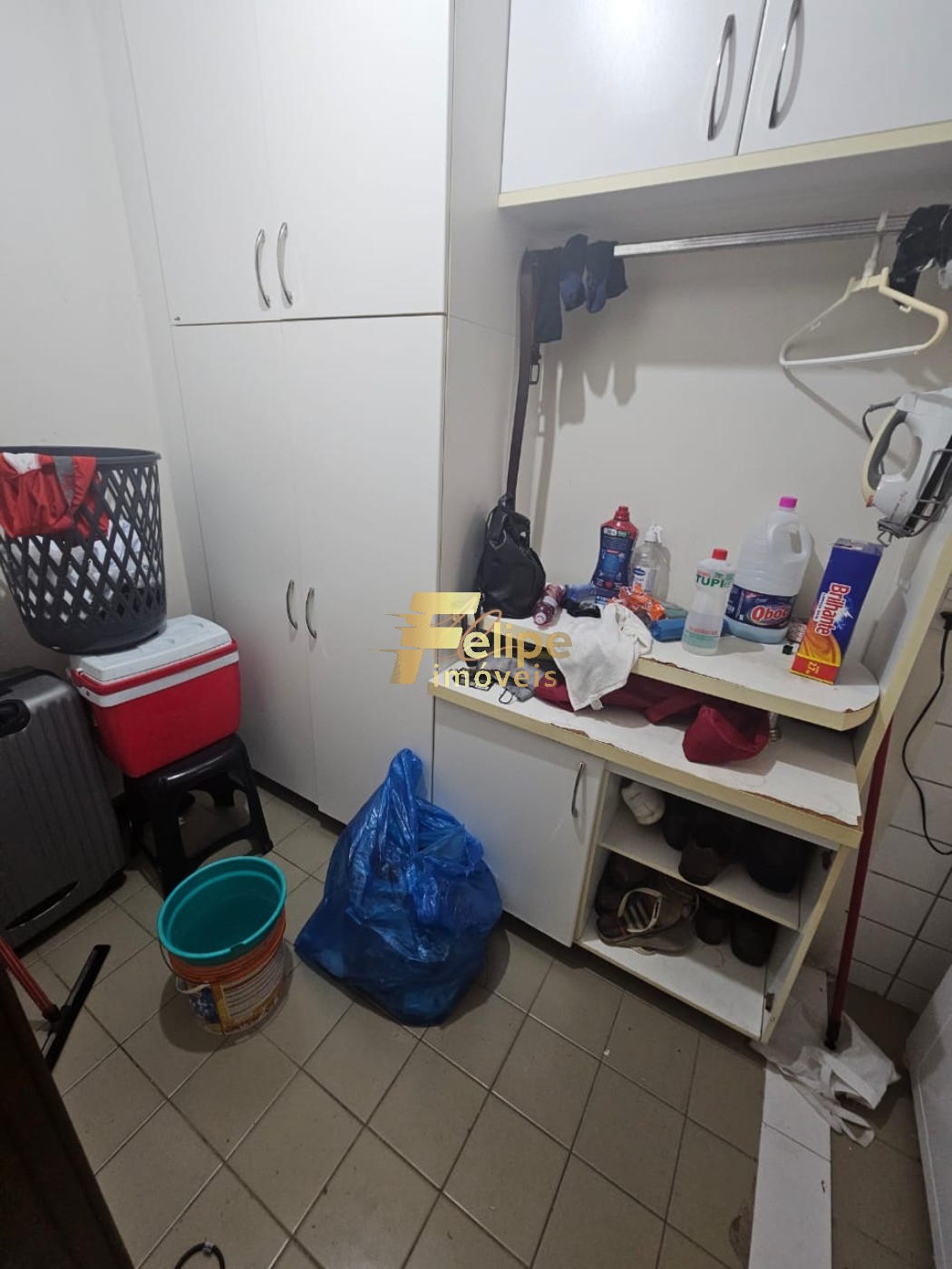 Apartamento à venda com 3 quartos, 100m² - Foto 2