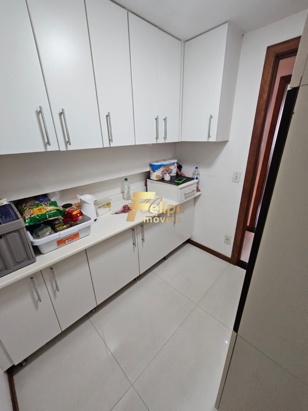 Apartamento à venda com 3 quartos, 109m² - Foto 2