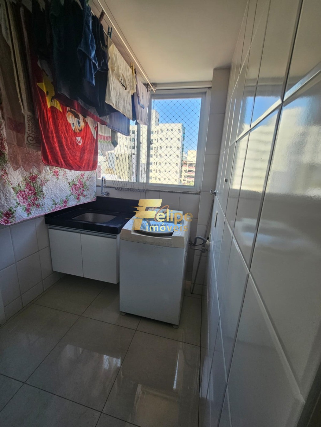 Apartamento à venda com 3 quartos, 138m² - Foto 2