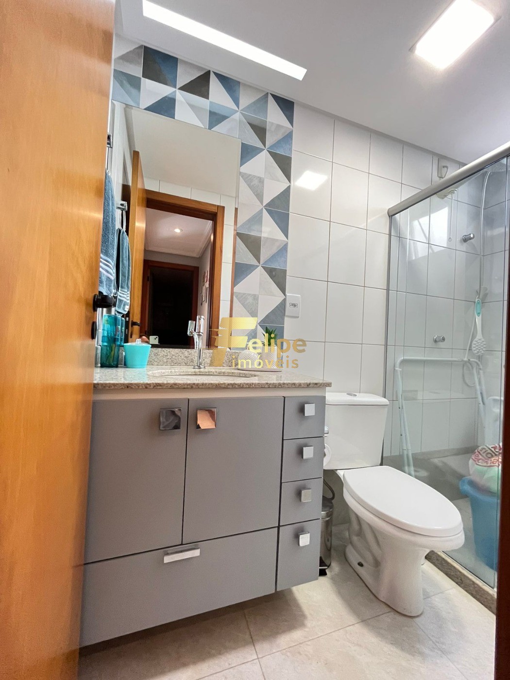 Apartamento à venda com 2 quartos, 68m² - Foto 9