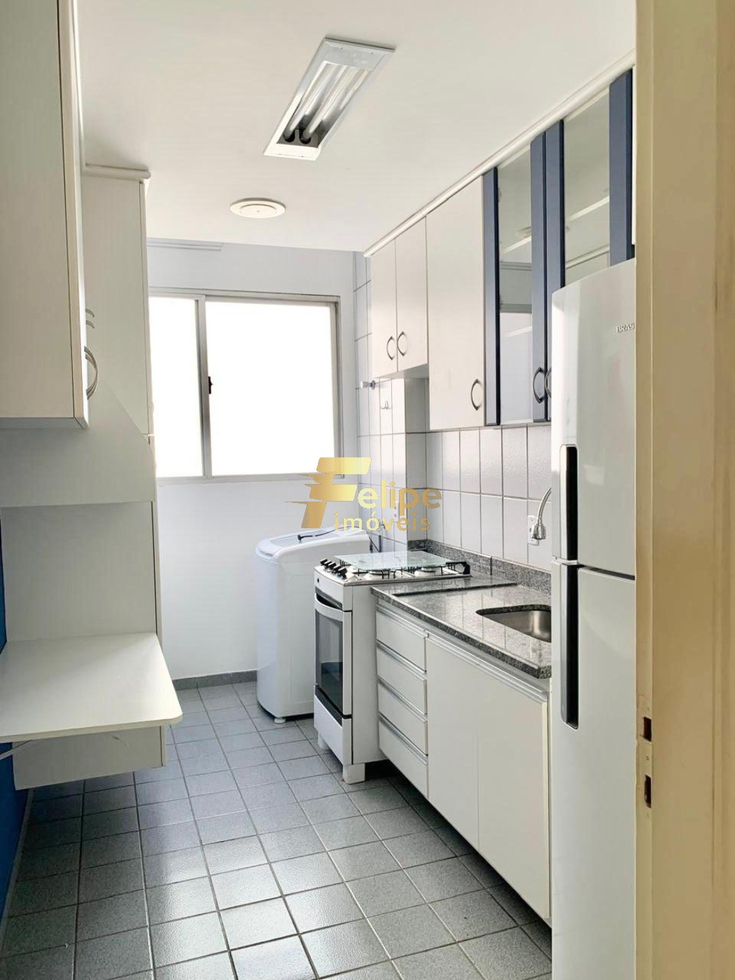 Apartamento à venda com 2 quartos, 60m² - Foto 2