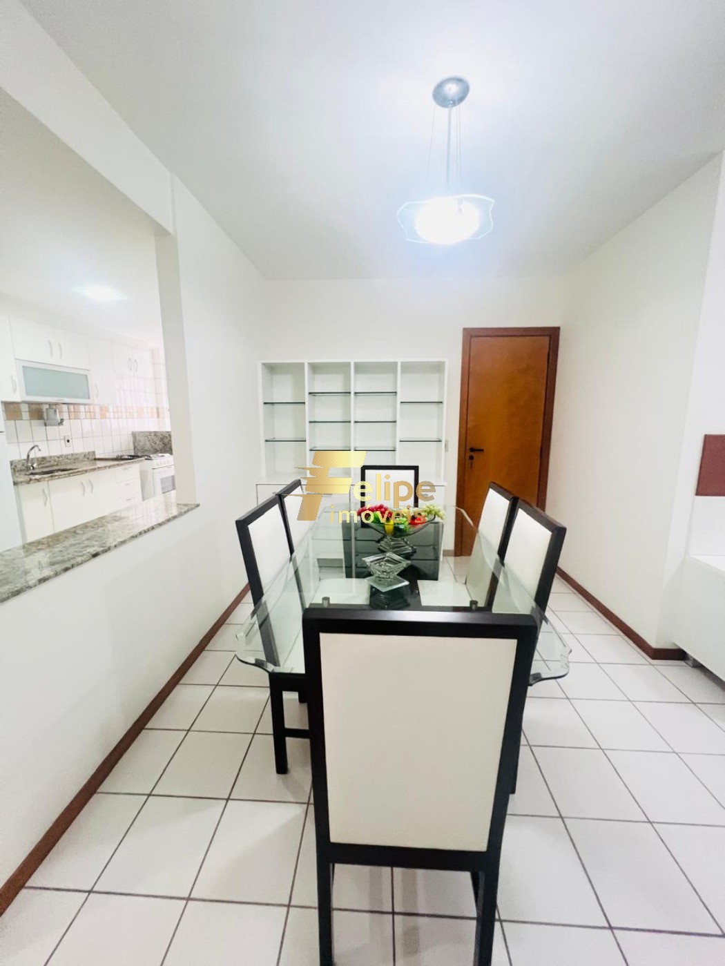 Apartamento à venda com 3 quartos, 100m² - Foto 1